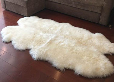 Porcellana Coperte di area bianca della lana dell'Australia della pelle di pecora avorio reale della coperta del grande 4 x 6 cuoio di ft 4 fornitore