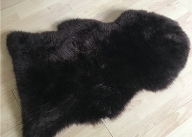 Porcellana Coperta nera tinta del pavimento della pelle di pecora, coperture di Seat genuine della pelle di pecora della lana lunga dei capelli  fornitore