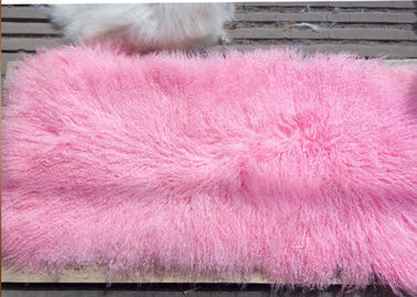 Porcellana La lana reale mongola 60*120cm della pelle di pecora della coperta 100% della pelle di pecora ha tinto i campioni liberi di colore rosa fornitore