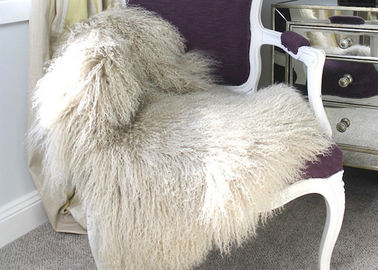 Porcellana Ipoallergenico leggero della coperta mongola della pelle di pecora di pollici *72 di beige 45 per il tessuto domestico fornitore