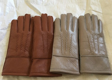 Porcellana Guanti della pelle di pecora dello shearling degli uomini antivento, guanti allineati pelliccia spessa dei guanti di cuoio  fornitore