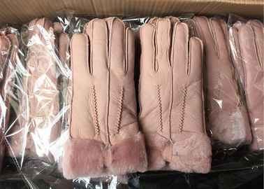 Porcellana Lisci il doppio rosa la L dimensione del fronte dell'inverno dei guanti di superficie della pelle di pecora più caldi fornitore