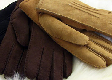 Porcellana Guanti cuciti a mano della pelle di pecora più caldi, guanti sueded genuini di shearling della pelle d'agnello delle signore fornitore