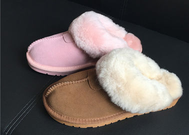 Porcellana Pantofola molle 100% della pelle scamosciato di EVA della castagna delle scarpe delle signore delle pantofole della pelle di pecora sola fornitore