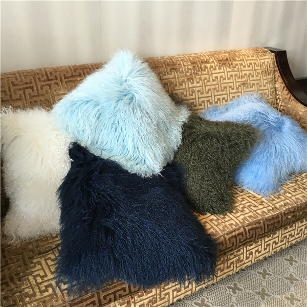 Il cuscino mongolo 45x45cm della pelliccia dell'agnello dei capelli lunghi 100% su ordine ha tinto i campioni liberi di colori