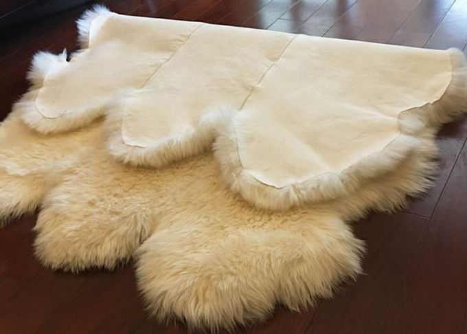 Cuoio bianco della coperta 6 del salone della pelliccia dell'avorio, coperte della pelle di pecora della camera da letto da 5,5 x 6 Ft 