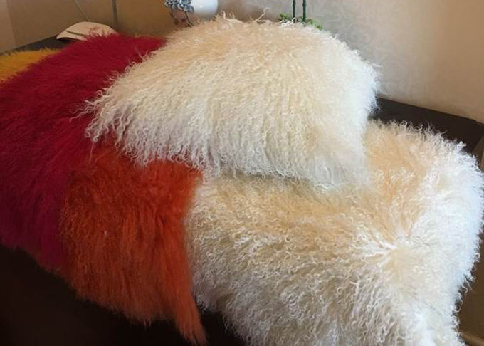 Quadrato lungo rosa mongolo genuino del cuscino di tiro della pelliccia dell'agnello della pelle di pecora dei capelli della pelliccia 100% 45cm