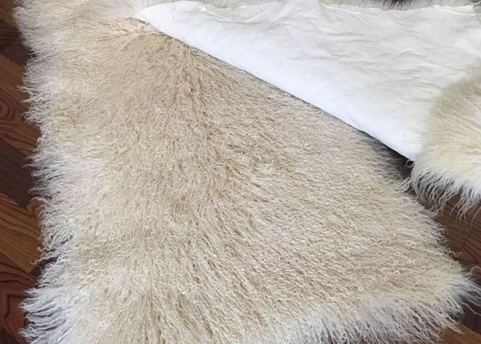 struttura morbida eccellente mongola dei capelli di 10-15cm della coperta reale lunga della pelle di pecora per la camera da letto