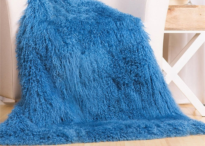 La decorazione mongola della casa della coperta della pelle di pecora personalizza colori blu della pelliccia del cuoio genuino di progettazione i vari