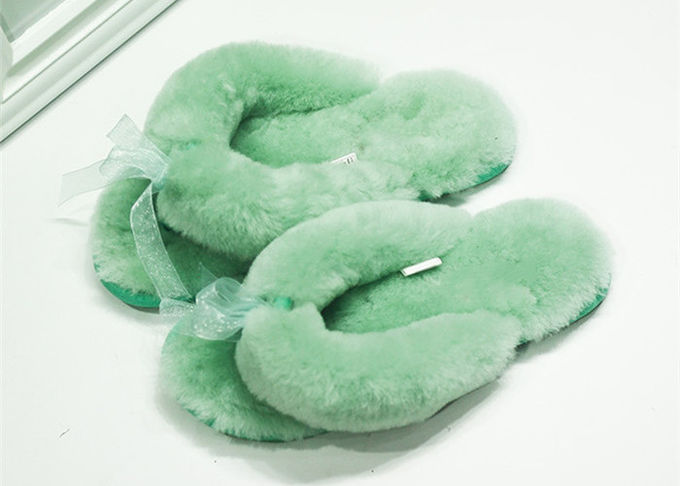 Sogliola di gomma delle pantofole di Flip-flop della pelle di pecora dell'Australia di inverno con la sensibilità regolare delicata