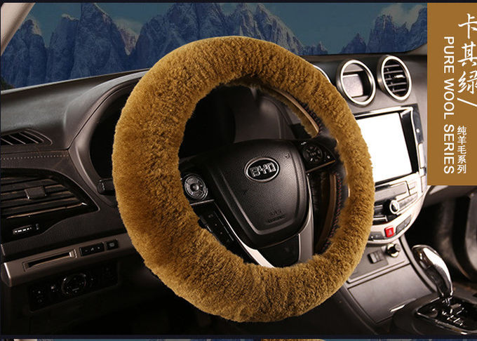 Copertura sfocata eccellente del volante di Brown, coperture di ruota molli reali degli accessori dell'automobile della pelliccia 