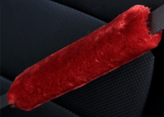 Dimensioni di Customzied della copertura della cintura di sicurezza della pelle di pecora di sicurezza dell'automobile con la sensibilità morbida