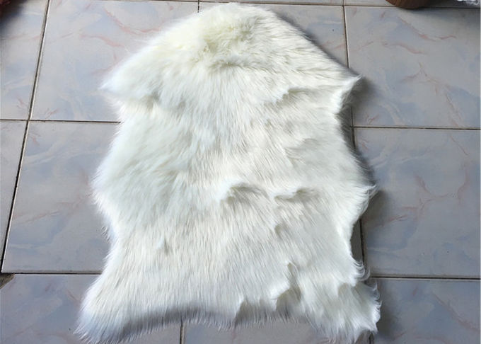 Coperta bianca decorativa 2 della pelliccia del Faux della stanza grande * 3 Ft, scelgono la coperta del pavimento della pelliccia del Faux del cuoio