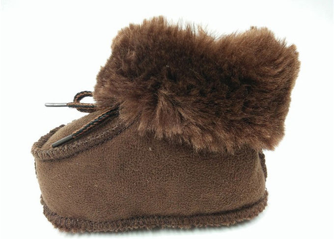 Pantofole della lana delle pecore di modo, scarpe domestiche lanuginose calde dell'interno delle donne di inverno