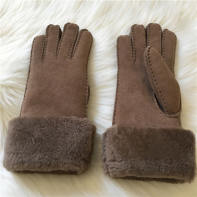 Guanti di inverno della pelle di pecora delle donne 100% guanti reali fatti a mano dei guanti del rivestimento della lana