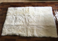 Grande coperta di area della pelle di pecora della lana d'agnello lunga densamente per il gioco del bambino del salone