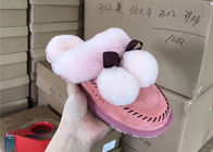 Sole pantofole molli rosa-chiaro per la camera da letto, pantofole della lana delle pecore della Camera delle donne