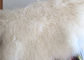 Copertura riccia del piatto della lana della pelle di pecora del pellame 100% dei capelli del Tibet della pelliccia lunga mongola dell'agnello fornitore